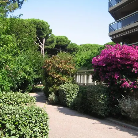 Hyères, 2 Pièces, 4 Personnes - Fr-1-335-143 Appartement *